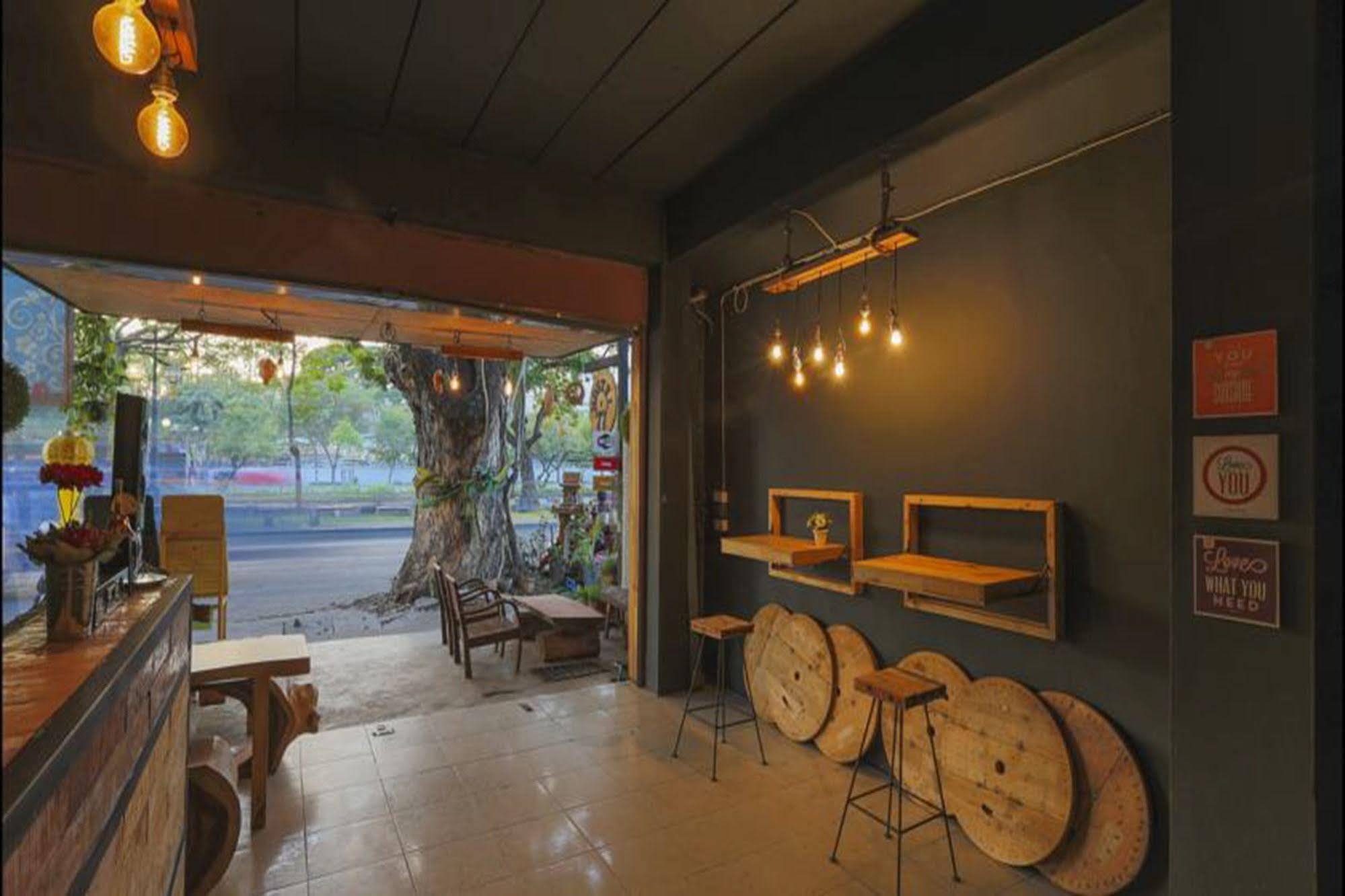 Cham Cha Hostel Chiang Mai Eksteriør bilde